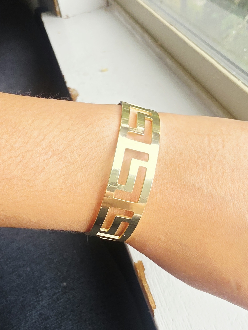 Hermosa Pulsera Bangle Para Mujer Oro Laminado 14k